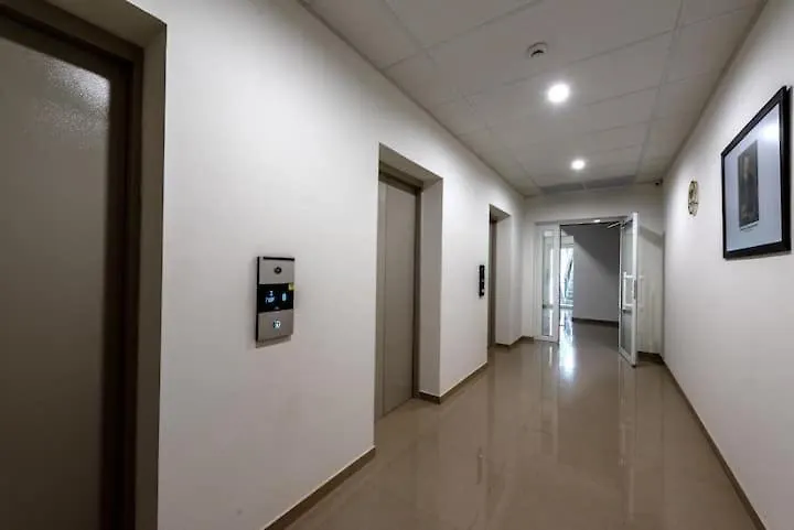 Petrovdom Apartments 6-63 In Rc Zhemchuzhyna 38, Zhylianska 68 Kijev